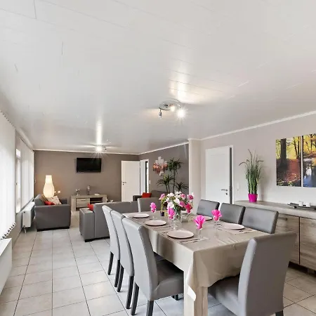 Cosy In Near Ovifat And Robertville Lake شقة وايمس