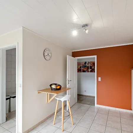 Cosy In Near Ovifat And Robertville Lake شقة وايمس